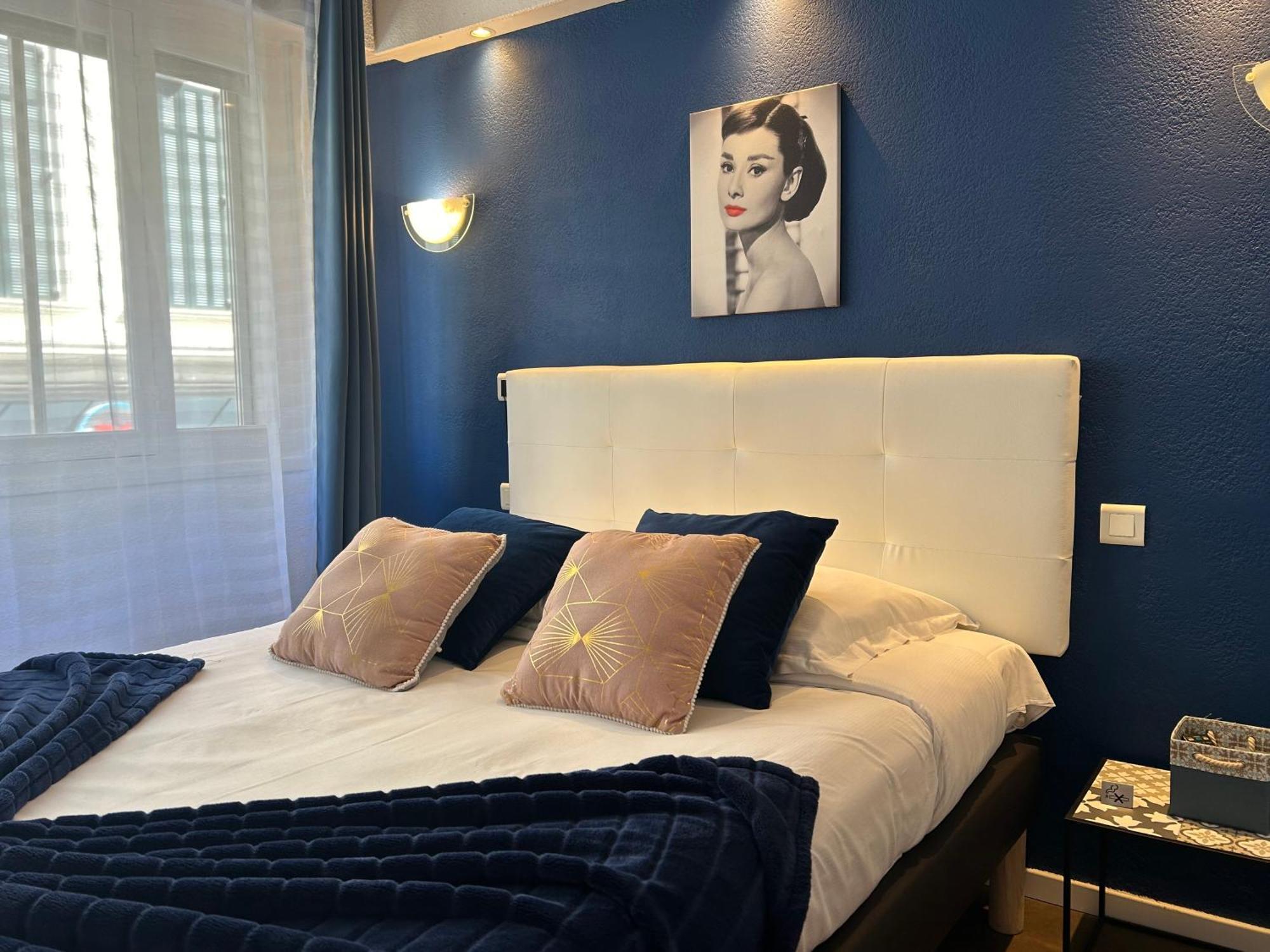 Ath Athénée Hotel 3*