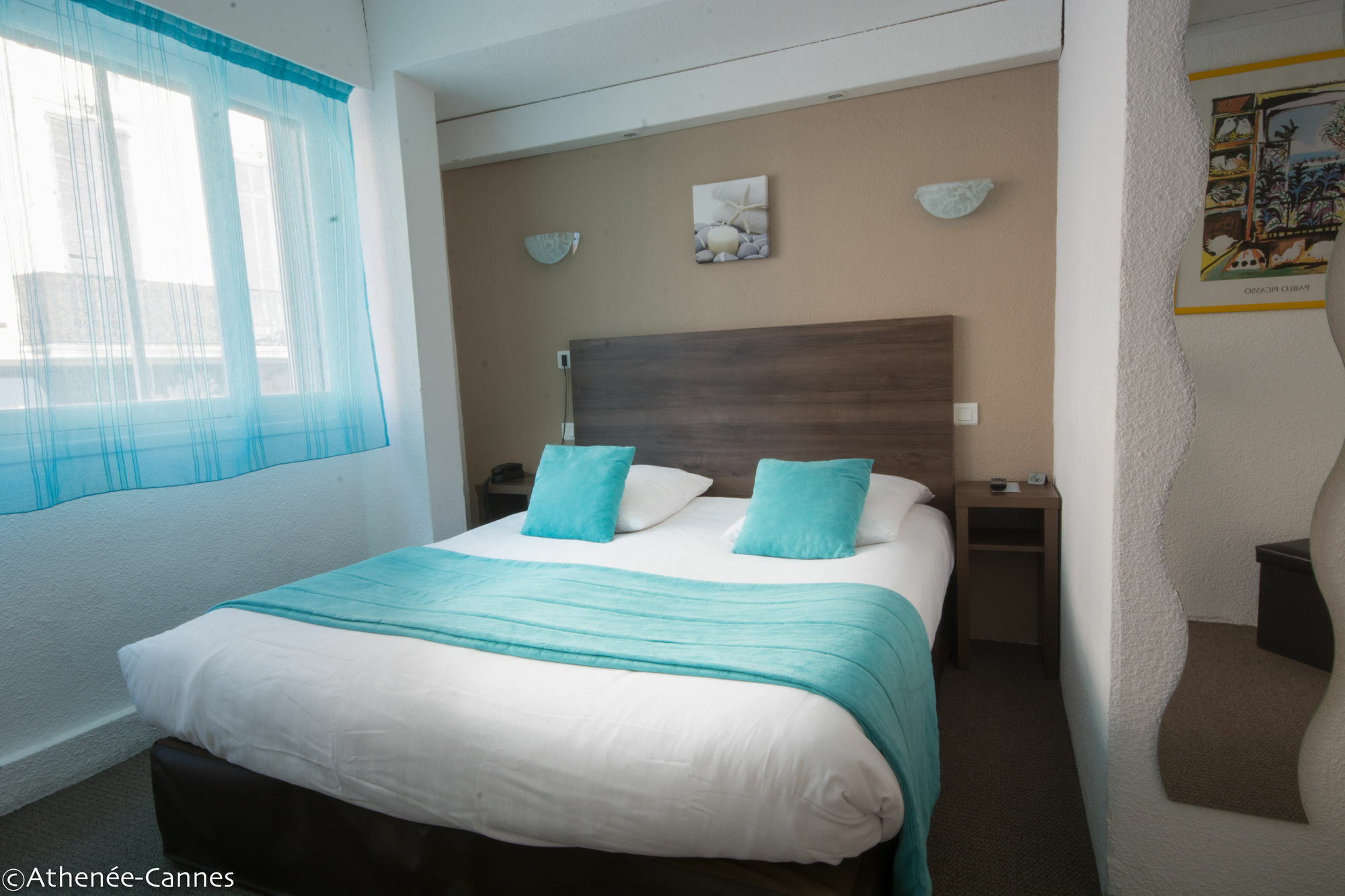 Hotel Ath Athénée 3*